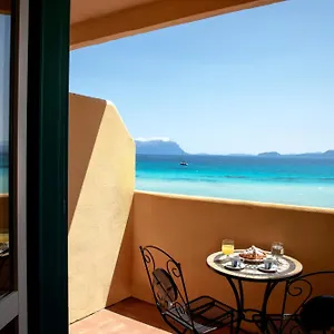 https://hotel-castello-golfo-aranci.in-sardinia.net
