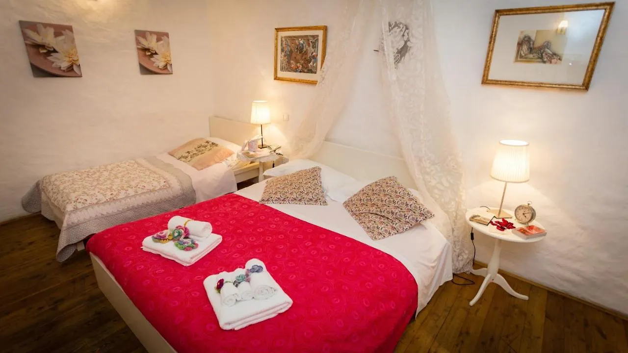 ** Bed & Breakfast Antiche Mura Arezzo Italy